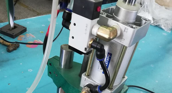 落實改善提案,努力提升東莞合頁,東莞鉸鏈,東莞不銹鋼合頁品質(zhì)