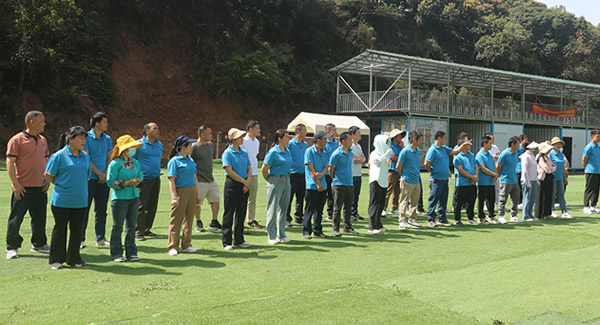 以心為塔，聚力成峰——記劉總在團(tuán)建中彰顯的領(lǐng)袖之光|廣有五金&東莞合頁(yè)